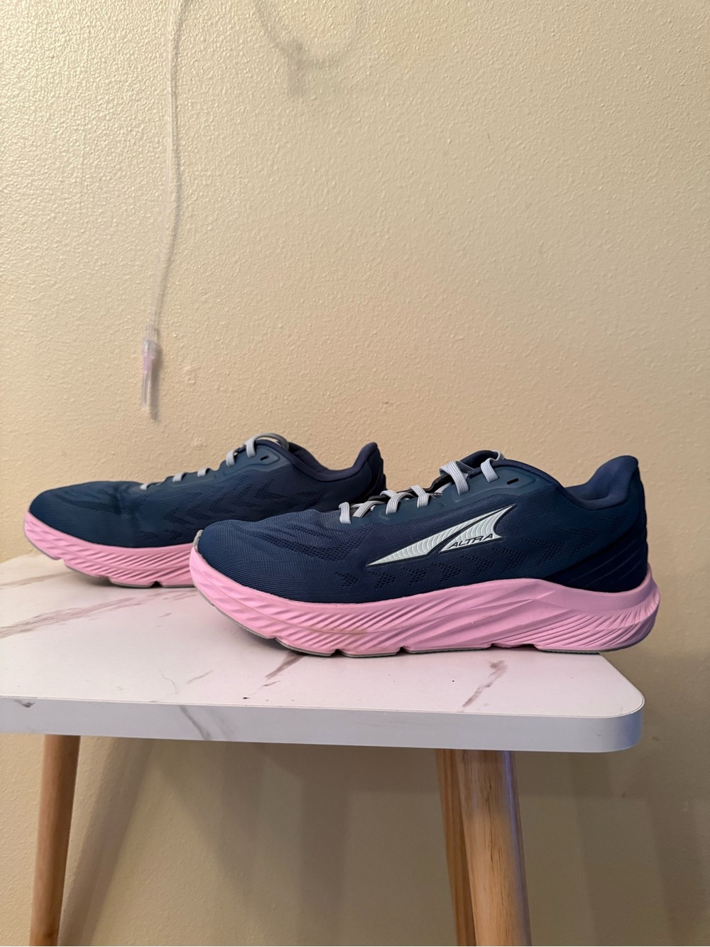 Under Armour Altra Women's Navy, Pink Running Shoes, Very Good Condition, Size 8